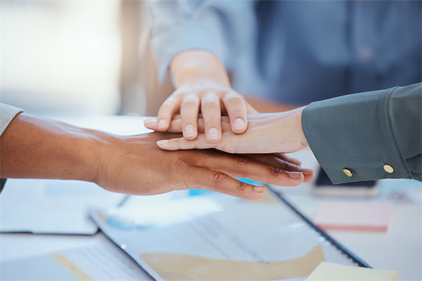 跨文化管理對（duì）企業全球化戰略實施的影響及應對策略？