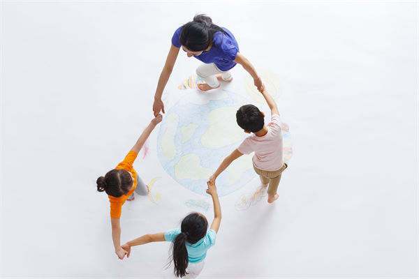 別讓盲卡盲盒“收割”孩子，關（guān）聯企業戰略怎麽看？