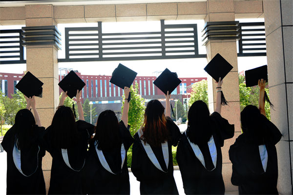 校招投入百萬留任率低，新人培養體係哪步脫節了？