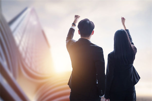 薪（xīn）酬（chóu）谘詢分析：公職人員兼職送外賣，紀委回應來了