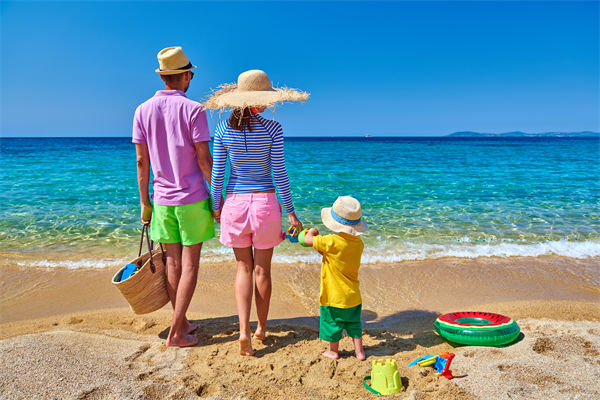 薪酬績（jì）效分析：14歲女孩（hái）擺攤賣玩具25天賺2000元