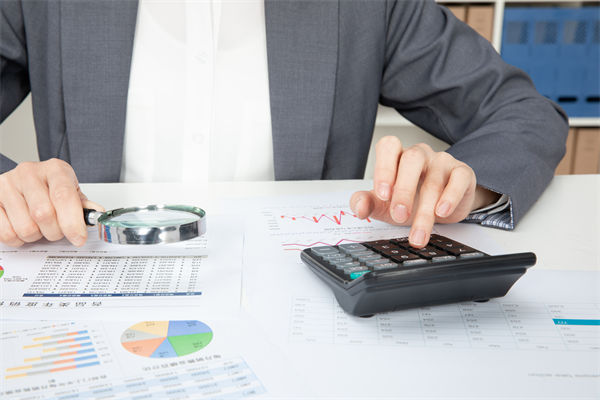 預算成紙上空（kōng）談，怎樣讓數據真正驅動決策落地？