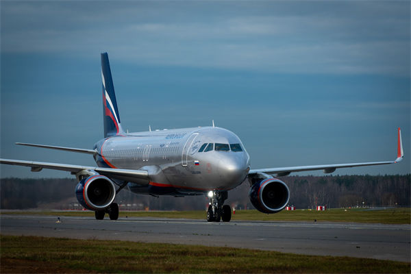 數十架中（zhōng）資公司飛機被扣俄羅斯（sī），戰略（luè）谘詢怎麽（me）看？