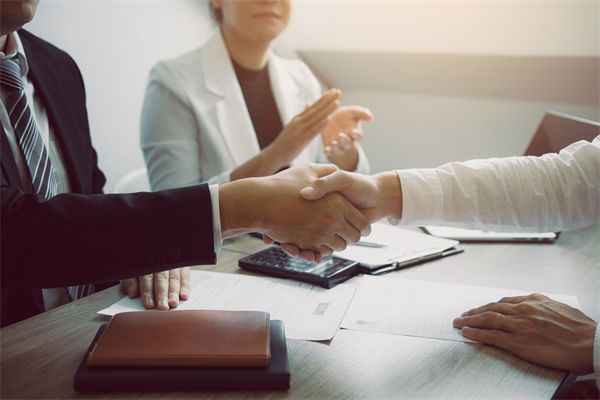 員工（gōng）積極性低迷難調動，人力資源管理如何破局（jú）激活？