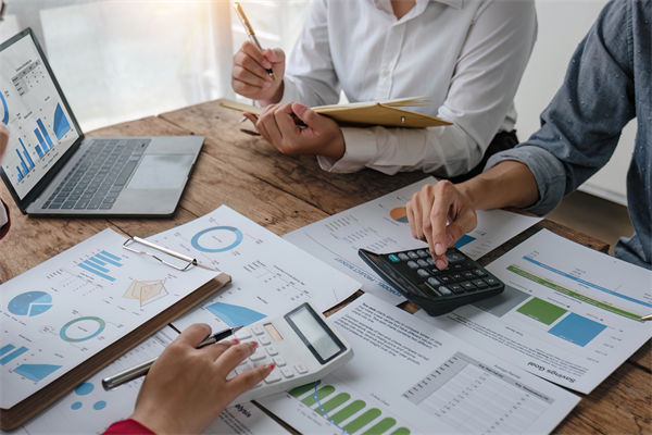 績效考評淪為形式主義，員工敷衍應付企業怎麽破？