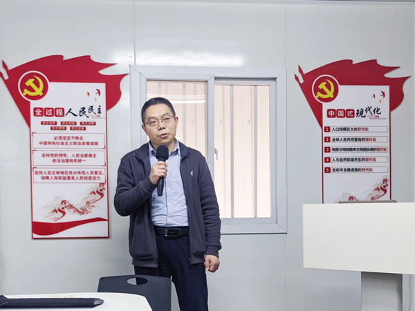 擴疆（jiāng）鐵塔副（fù）總經理馬江橋先生致辭